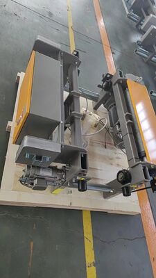 Low Headroom Workshop Using European Electric Wire Rope Hoist Remote Control